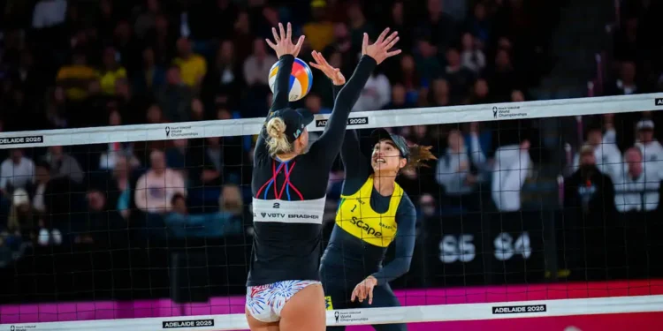 Após revés na semi, Brasil busca bronze no Mundial de vôlei de praia