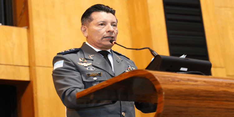 Proposto programa de incentivo à liberdade no ambiente acadêmico