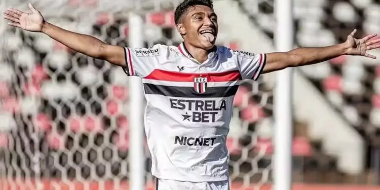 Pedro Severino recebe alta após 98 dias de tratamento