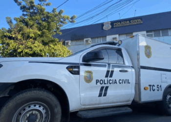 Irmãos são mortos a tiros na frente de casa em Cariacica