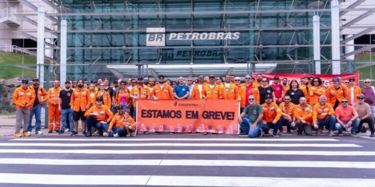No 3º dia de paralisação, greve na Petrobras chega a 28 plataformas