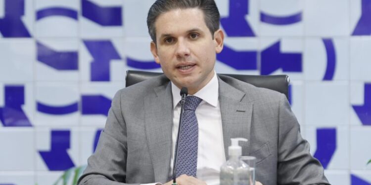 Motta: Câmara não aceita perda de prerrogativas da Polícia Federal nem ofensa à soberania do país  Fonte: Agência Câmara de Notícias