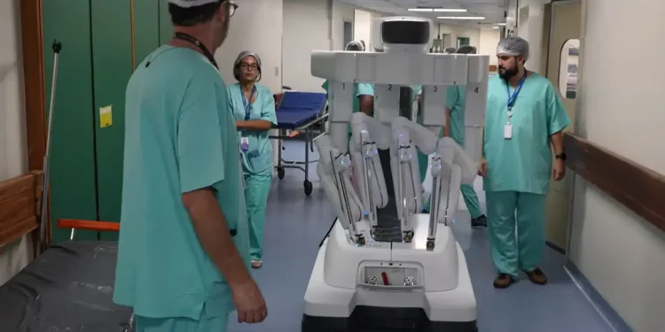 Inca ganha primeiro centro de treinamento em cirurgia robótica do SUS