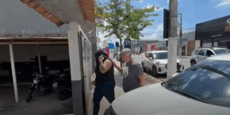 Mulher finge ser vice-presidente de empresa para sacar FGTS no ES