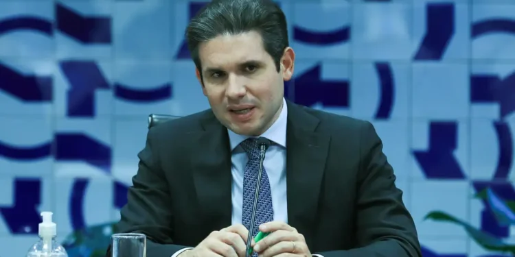 Motta escolhe deputado Paulinho da Força relator do PL da anistia