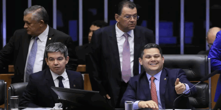 Orçamento de 2025 é aprovado pelo Congresso Nacional