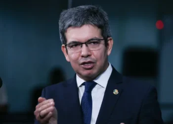 Randolfe: governo quer integrar polícias e penas duras contra facções