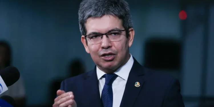Randolfe: governo quer integrar polícias e penas duras contra facções