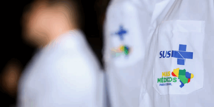 Mais Médicos: Saúde anuncia 2,2 mil novas vagas e cadastro reserva