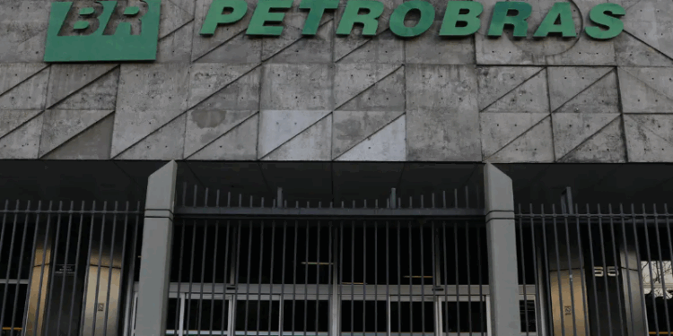 Petrobras contribuiu com 7% da arrecadação total do país em 2024