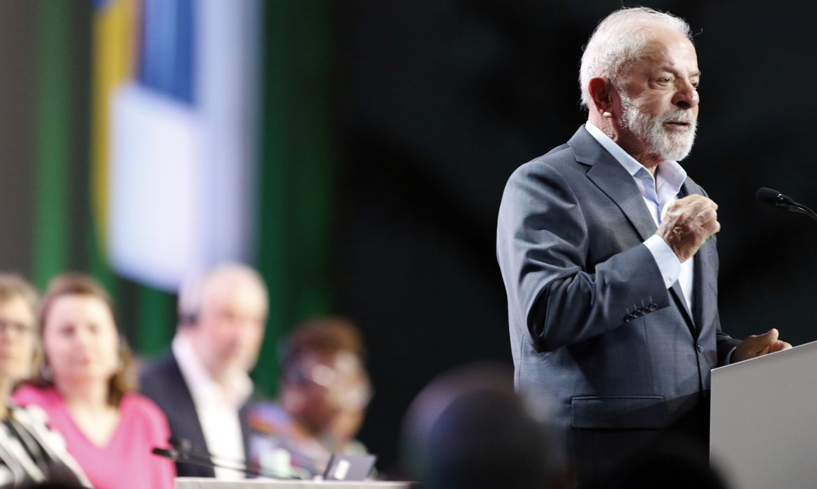 Belém (PA), 10/11/2025 - O presidente da República, Luiz Inácio Lula da Silva, fala durante a cerimônia de abertura da 30a. Conferência das Partes da Convenção-Quaadro das Nações Unidas sobre a Mudança do Clima, na COP30. Foto: Bruno Peres/Agência Brasil