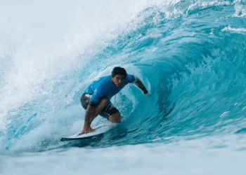 Brasil emplaca 6 surfistas nas oitavas de final da etapa de Abu Dhabi