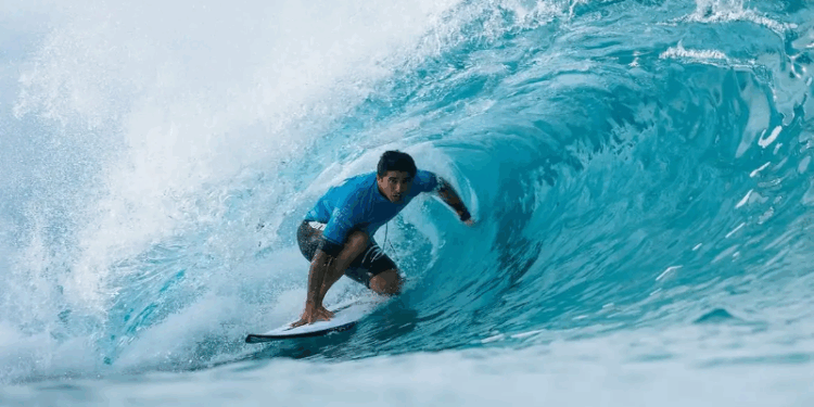 Brasil emplaca 6 surfistas nas oitavas de final da etapa de Abu Dhabi