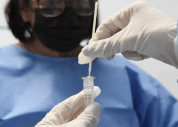 Nova variante do vírus da covid-19 circula na cidade do Rio de Janeiro