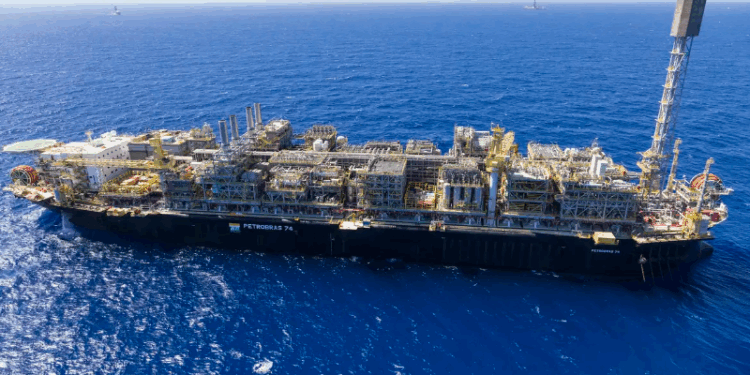 Produção de petróleo cresce 1,1% de janeiro para fevereiro