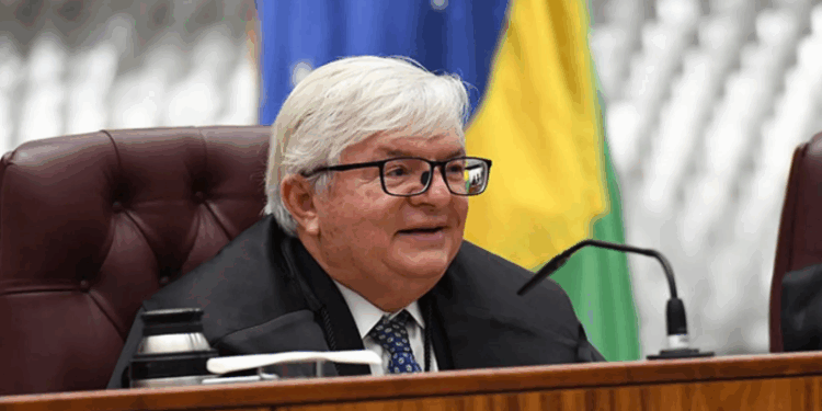 Juízes “não devem temer” debate sobre salários, diz presidente do STJ