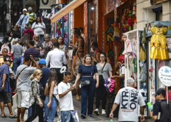 Dez estados e o DF têm menor desemprego registrado desde 2012