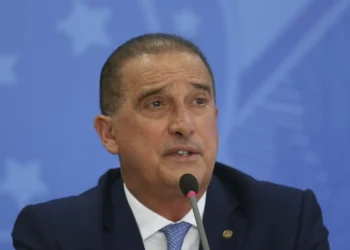 Problemas com descontos eram recorrentes, diz ministro de Bolsonaro