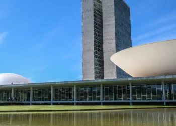 Governadores de oposição pedem mais 1 mês para discutir PL Antifacção