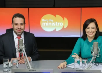 Fim da escala 6×1 pode ter transição para micro e pequenas empresas