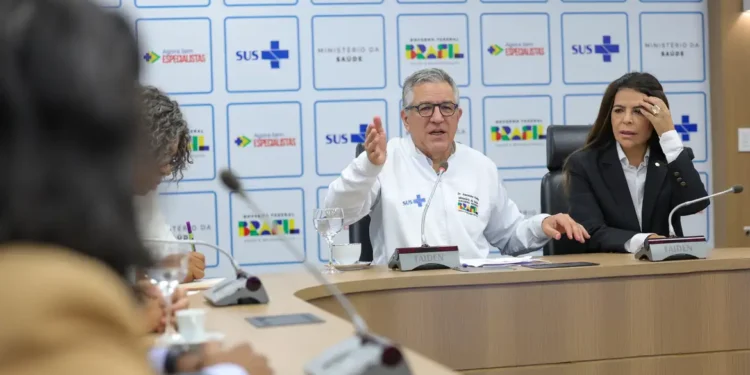 Saúde anuncia compra de 1,8 milhão de doses contra vírus sincicial