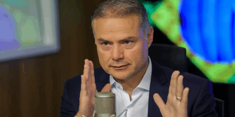 Governo prevê 15 leilões de transporte em 2025, diz Renan Filho