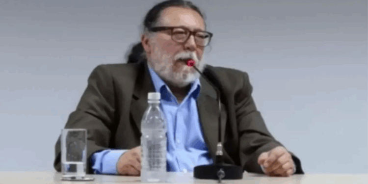 Perito Ricardo Molina é levado para delegacia após briga com esposa