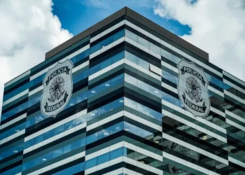 PF cumpre mandados de busca sobre fraude em licitação em São Sebastião