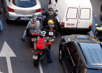 Moto cresce como opção perigosa para quem teve mobilidade negada