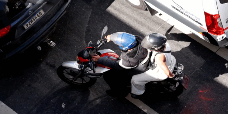 Transporte público melhor pode reduzir mortes em motos, diz Senatran