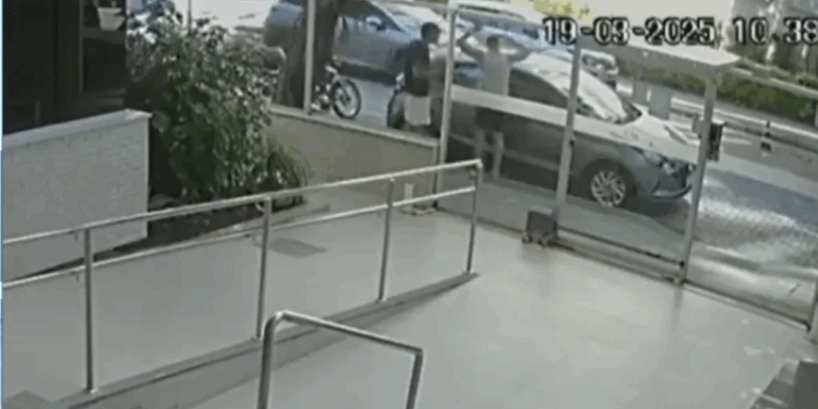 Turista do Pará é assaltado em frente a prédio na Praia da Costa