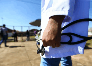 Revalida 2025 receberá documentos de conclusão de curso até sábado