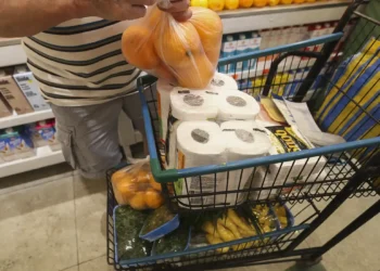 Governo federal reajusta auxílio-alimentação de servidores em 17,5%