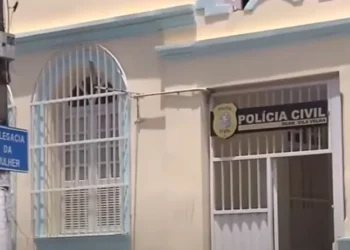 Mulher é agredida pelo marido dentro de casa em Vila Velha