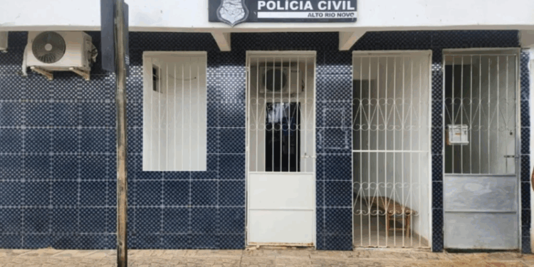 Tabelião de cartório no ES é indiciado por crimes contra a administração pública