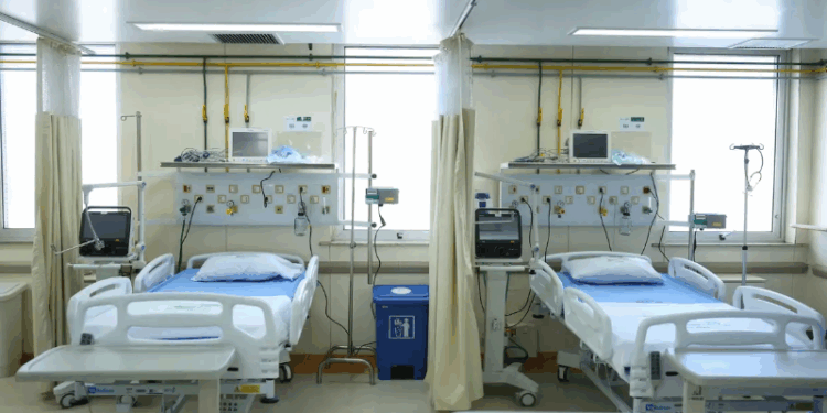 Hospital federal no Rio reabre 100 leitos após mudança de gestão