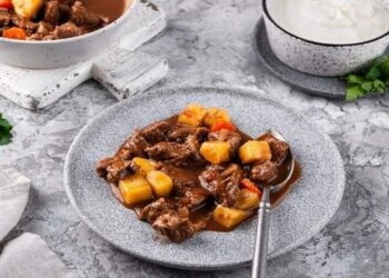 Dieta pré-sono: o que você pode comer à noite para não engordar