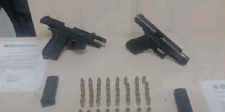 Jovem morre e outro é baleado em troca de tiros com a polícia