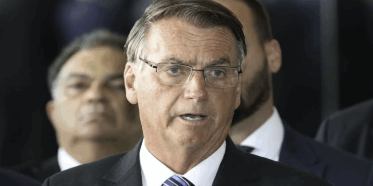 Bolsonaro diz que só indicaria outro candidato para 2026 “depois de morto”