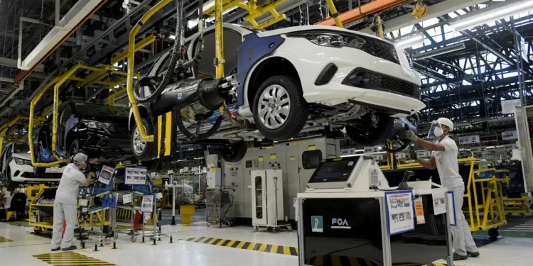 Produção de veículos cresce 3,5% em 2025