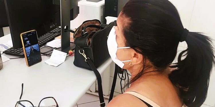 Paciente surda de Montanha comemora o uso do CIL em atendimentos na Atenção Primária à Saúde