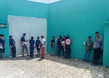 Aula prática sobre máquinas simples fortalece aprendizagem de estudantes em Divino de São Lourenço