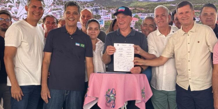 Governo do Estado realiza entregas e anuncia novos investimentos em Baixo Guandu