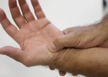 Novas diretrizes ampliam o tratamento de fibromialgia pelo SUS