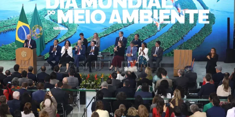 Governo amplia proteção ambiental e prepara recuperação de florestas