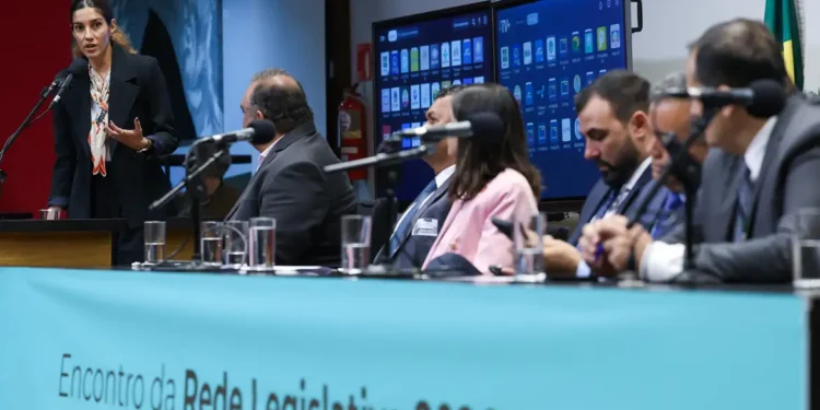 Diretoria destaca papel da EBC na implementação da nova TV Digital