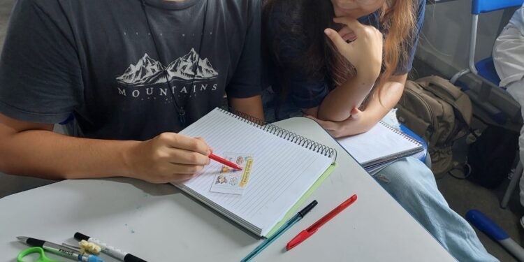 Escola Professora Filomena Quitiba utiliza bingo ilustrado para ensinar conceitos de Química