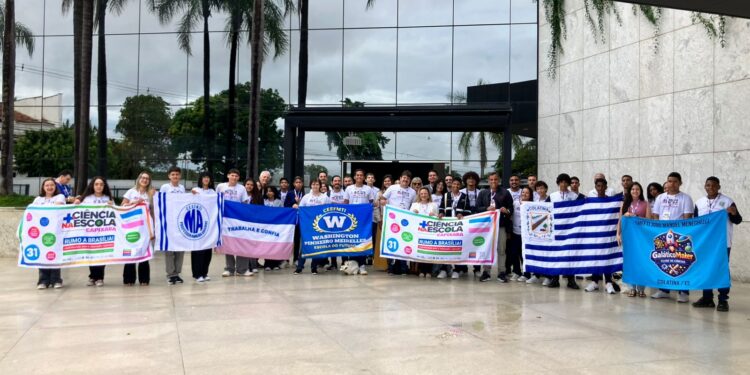Escolas da Rede Estadual participam de encontro nacional do programa Mais Ciência na Escola em Brasília – DF
