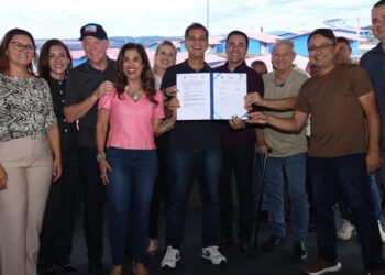 Governador entrega obras e anuncia novos investimentos em São Gabriel da Palha