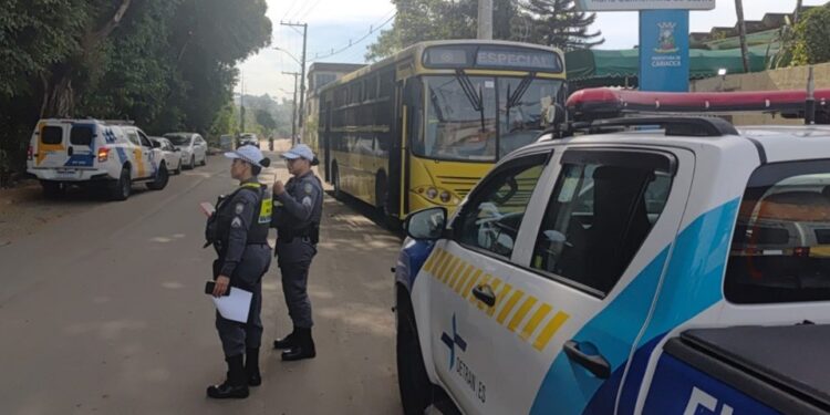 Detran|ES e BPTran fiscalizam transporte escolar em Cariacica